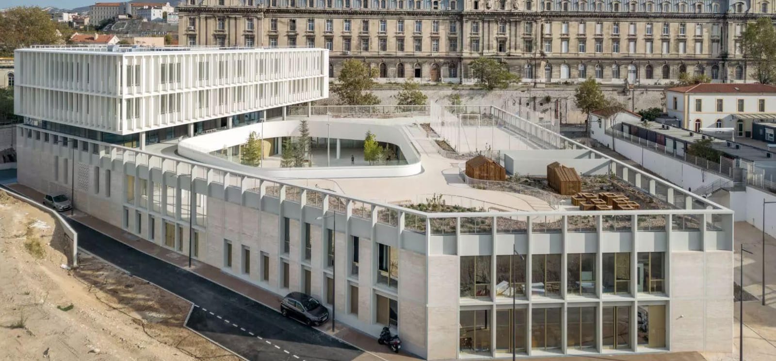Groupe scolaire Simone de Beauvoir — Marseille (13)
